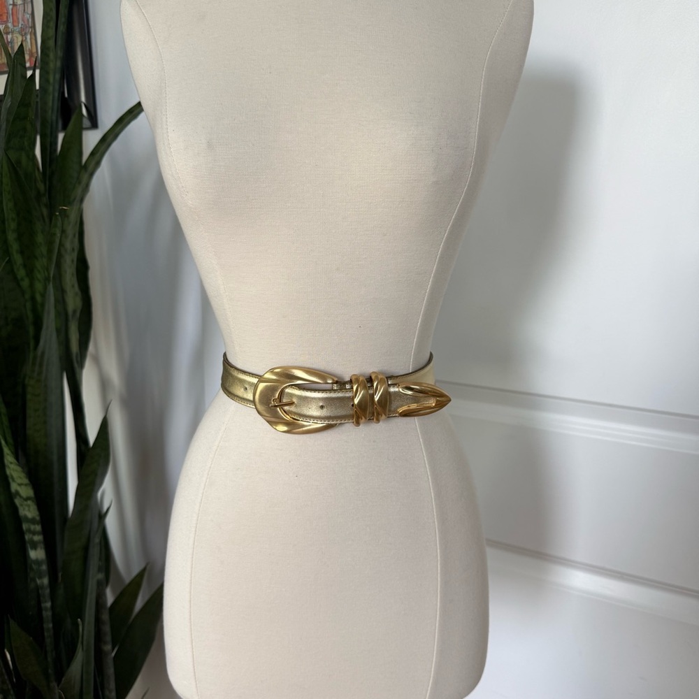 Vintage Captiva 1980’s Gold Leather Belt with Gold Buckle